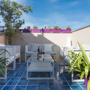 https://terrazza-politeama.palermohotels.org